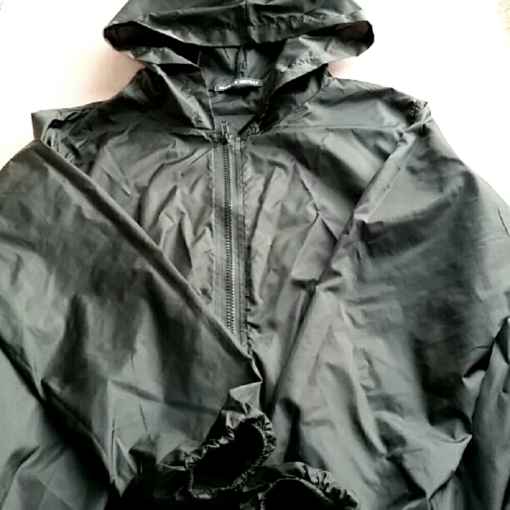 New Brandy Melville Windbreaker Jacket